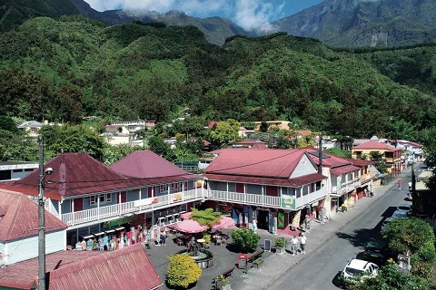 エル・ブール村