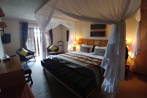 運河に面したテラス