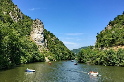 鉄門峡