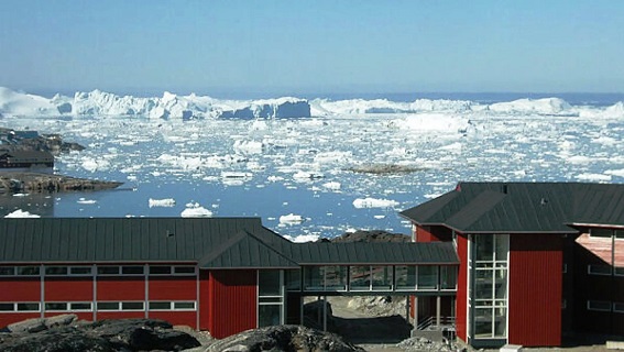 ホテル・アークティック外観