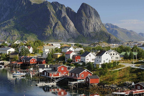 スヴォルヴァー