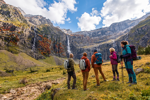 ガヴァルニー滝ハイキング